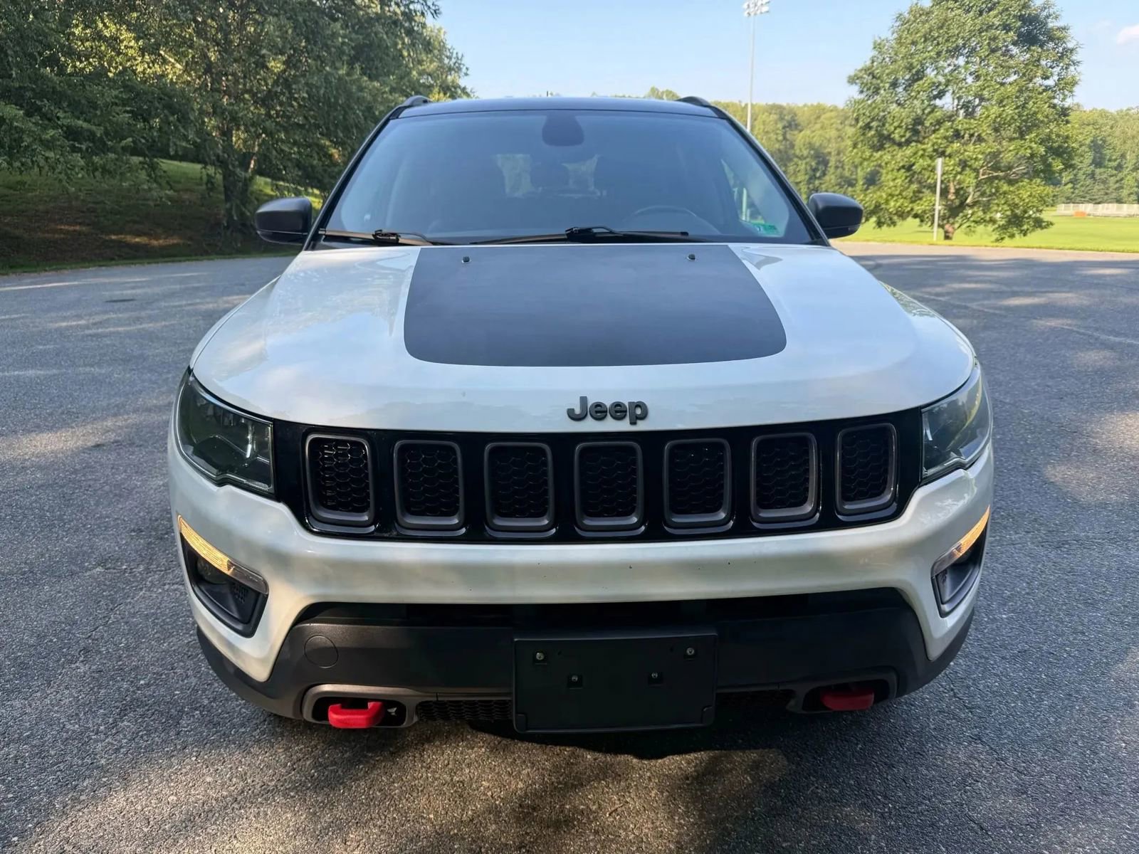 Used 2018 Jeep Compass Trailhawk AWD/4WD image 2