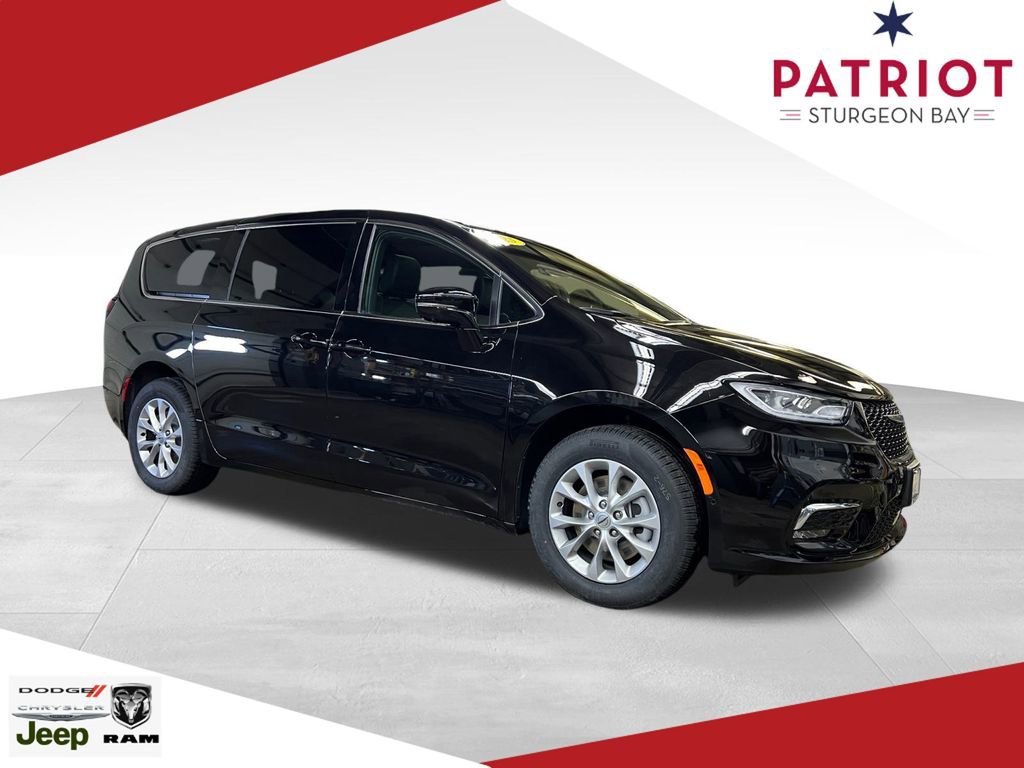 New 2025 Chrysler Pacifica Select image 1