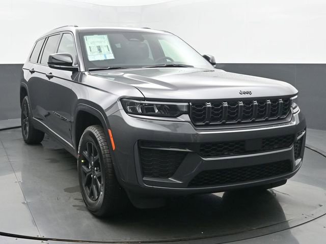 New 2026 Jeep Grand Cherokee L Laredo image 8