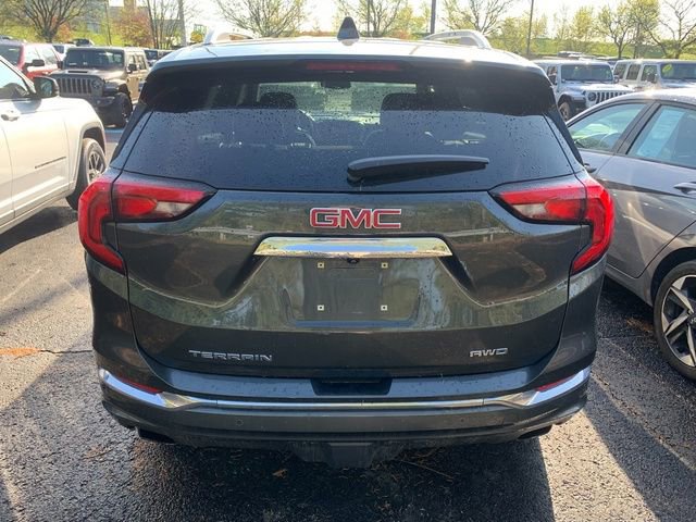 Used 2020 GMC Terrain Denali w/ Denali Premium Package image 3