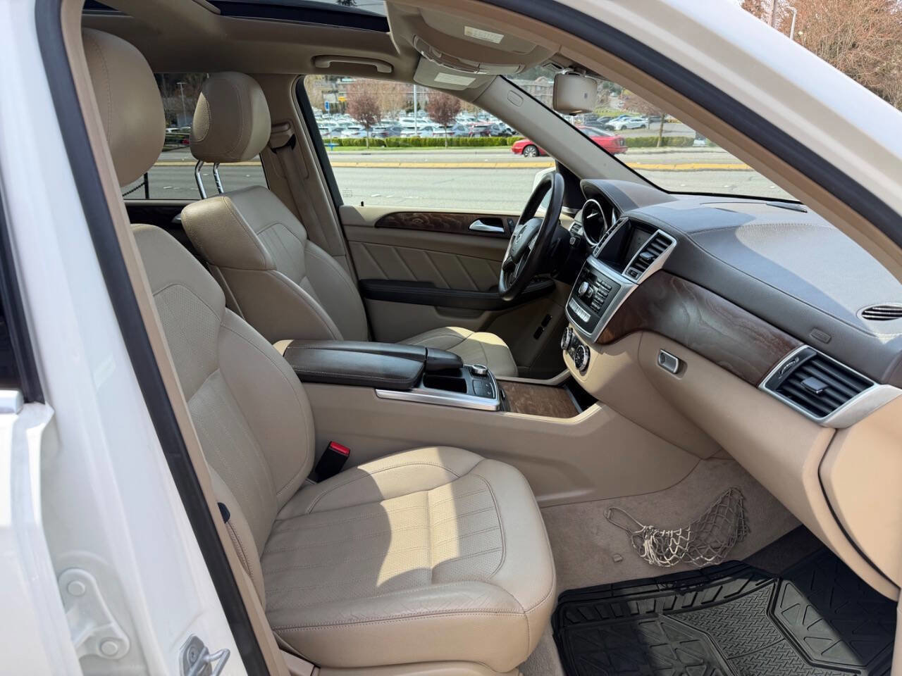 Used 2016 Mercedes-Benz GL 450 4MATIC w/ Premium I Package image 22