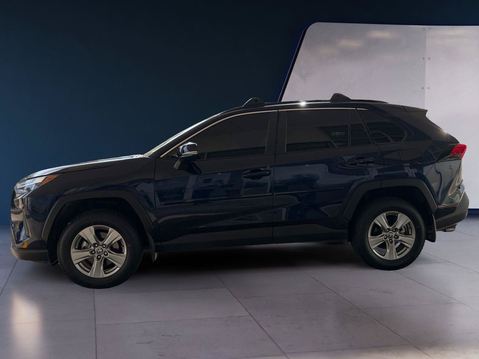 Used 2024 Toyota RAV4 XLE w/ Convenience Package AWD/4WD image 2