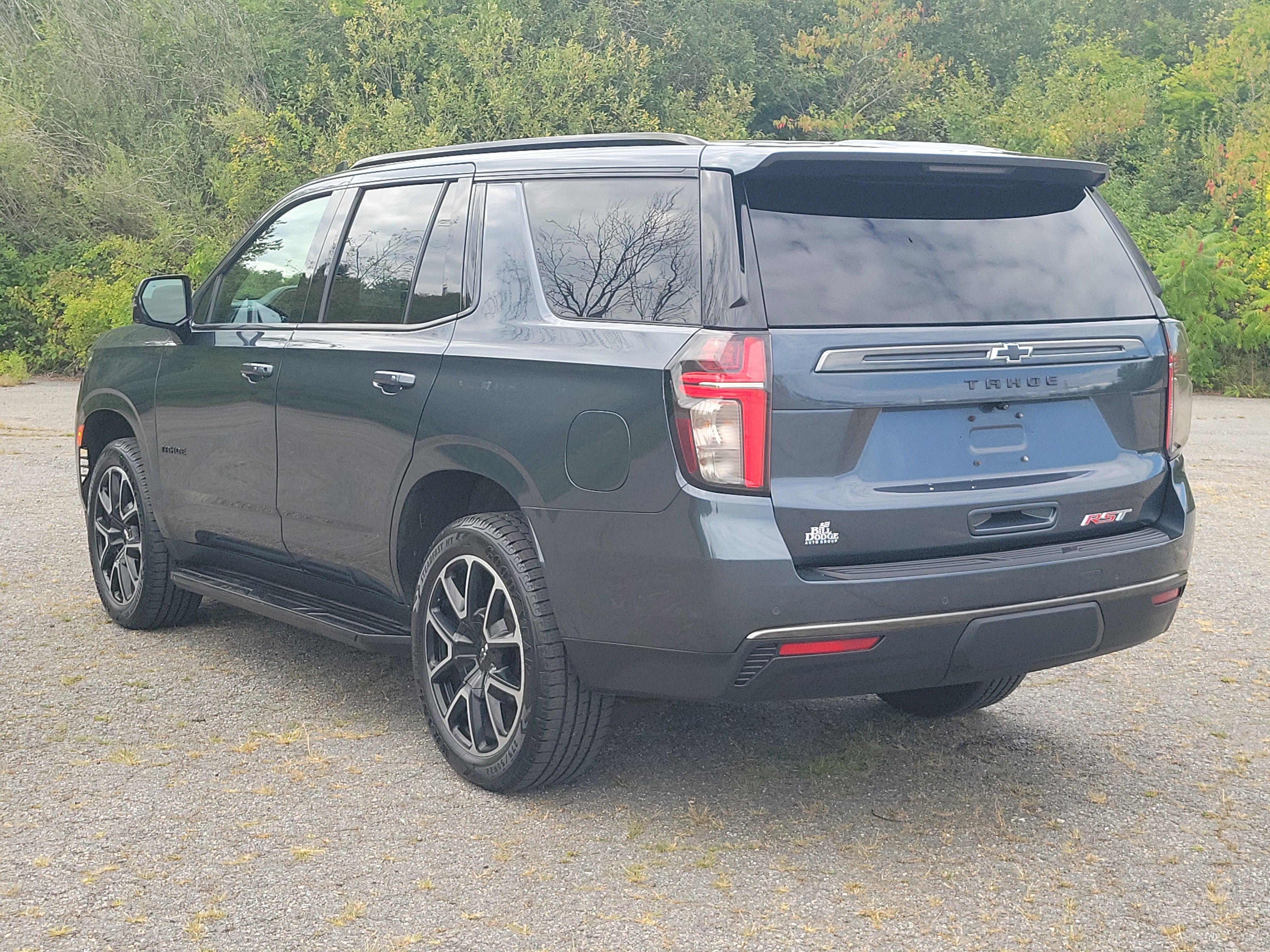 Used 2021 Chevrolet Tahoe RST w/ Luxury Package AWD/4WD image 7