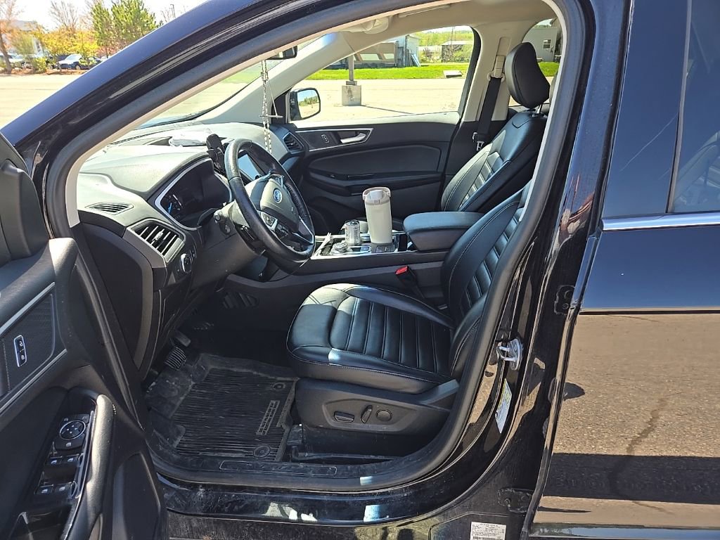 Used 2020 Ford Edge SEL w/ Convenience Package AWD/4WD image 12