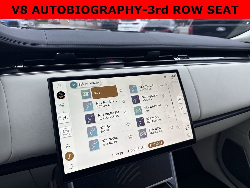Used 2024 Land Rover Range Rover Long Wheelbase Autobiography image 12