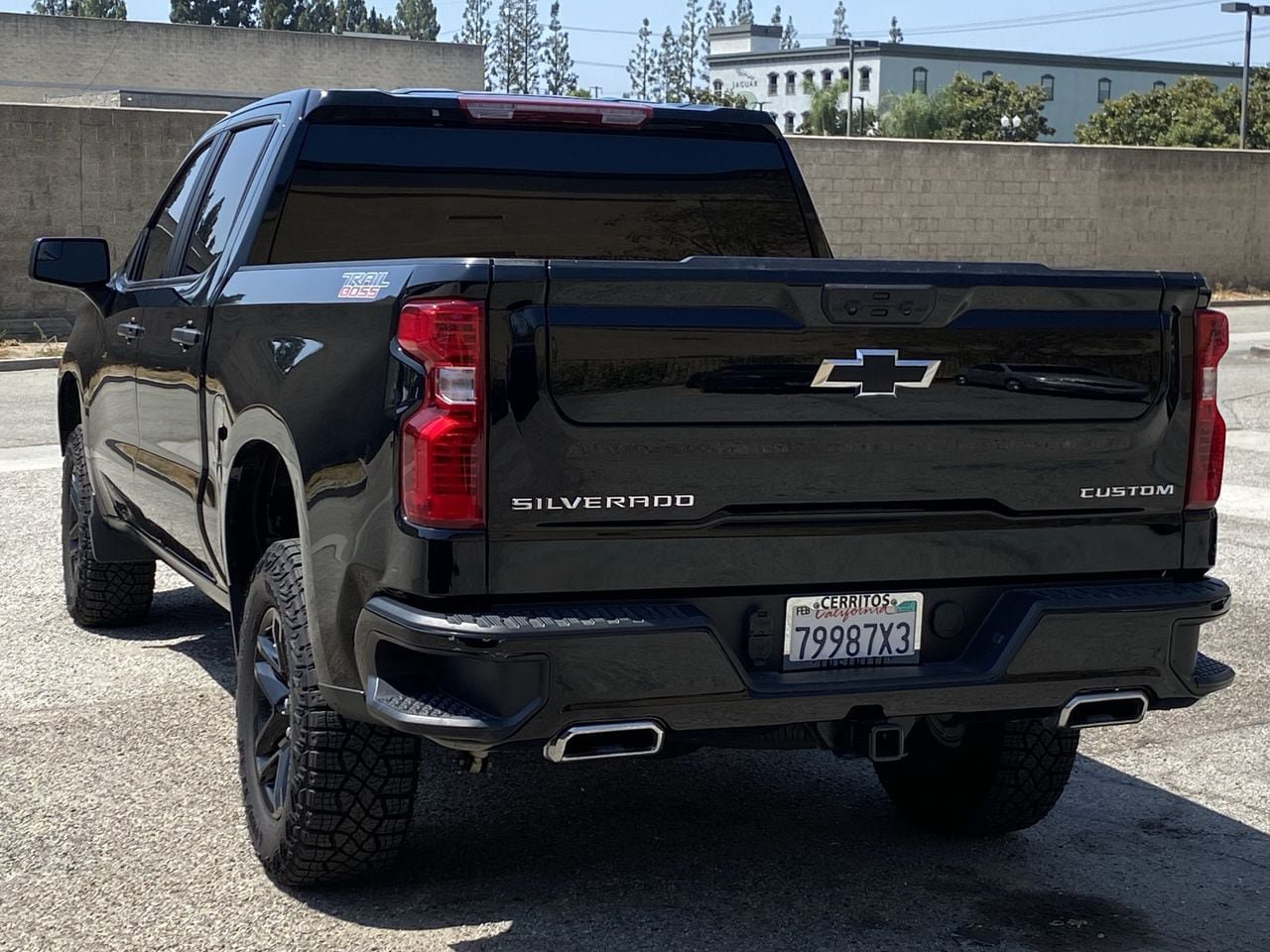 Used 2024 Chevrolet Silverado 1500 Custom Trail Boss AWD/4WD image 4