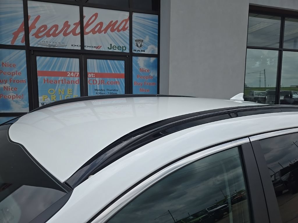Used 2024 Kia Niro EX FWD image 18