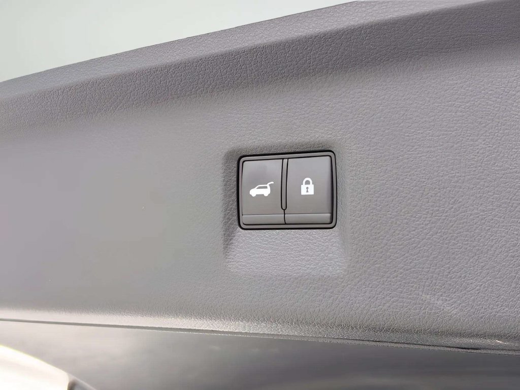 Used 2023 INFINITI QX60 Luxe AWD/4WD image 11