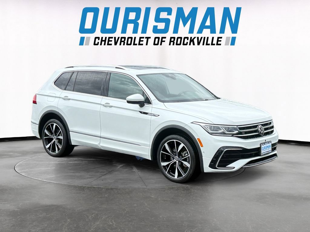 Used 2022 Volkswagen Tiguan SEL R-Line image 1