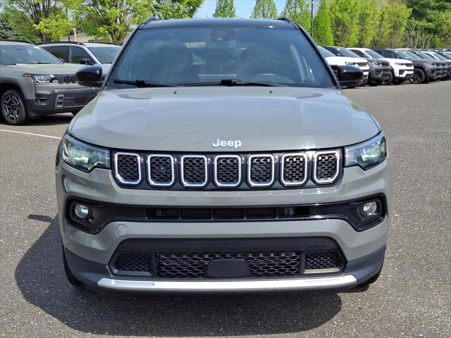 Certified 2024 Jeep Compass Limited AWD/4WD image 8