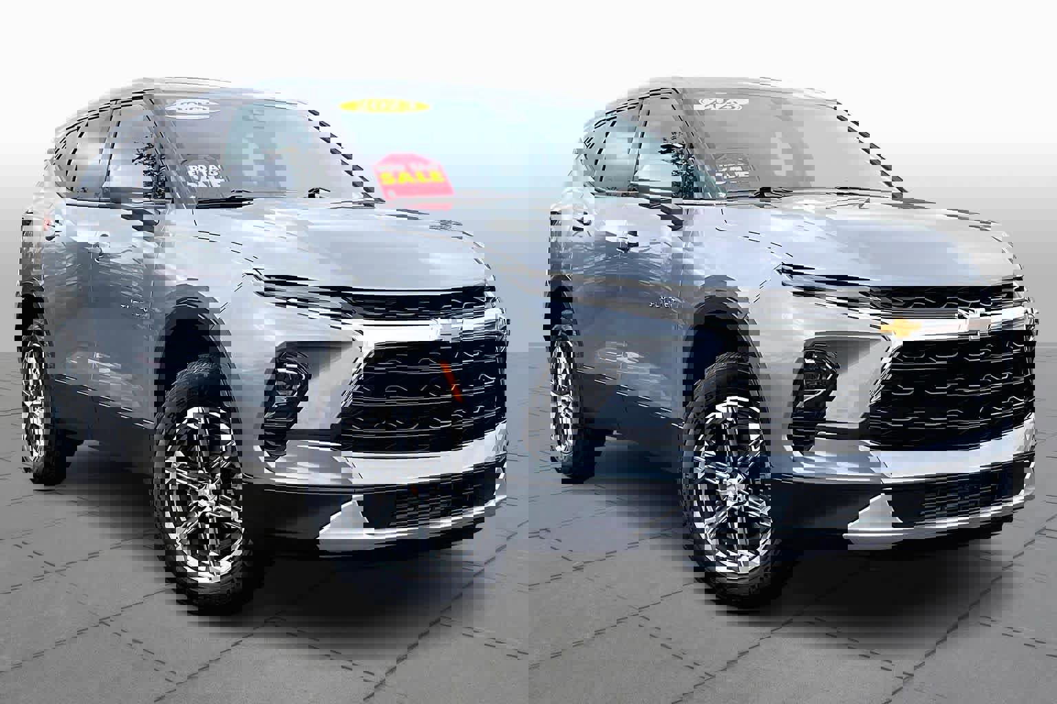 Used 2023 Chevrolet Blazer LT image 3