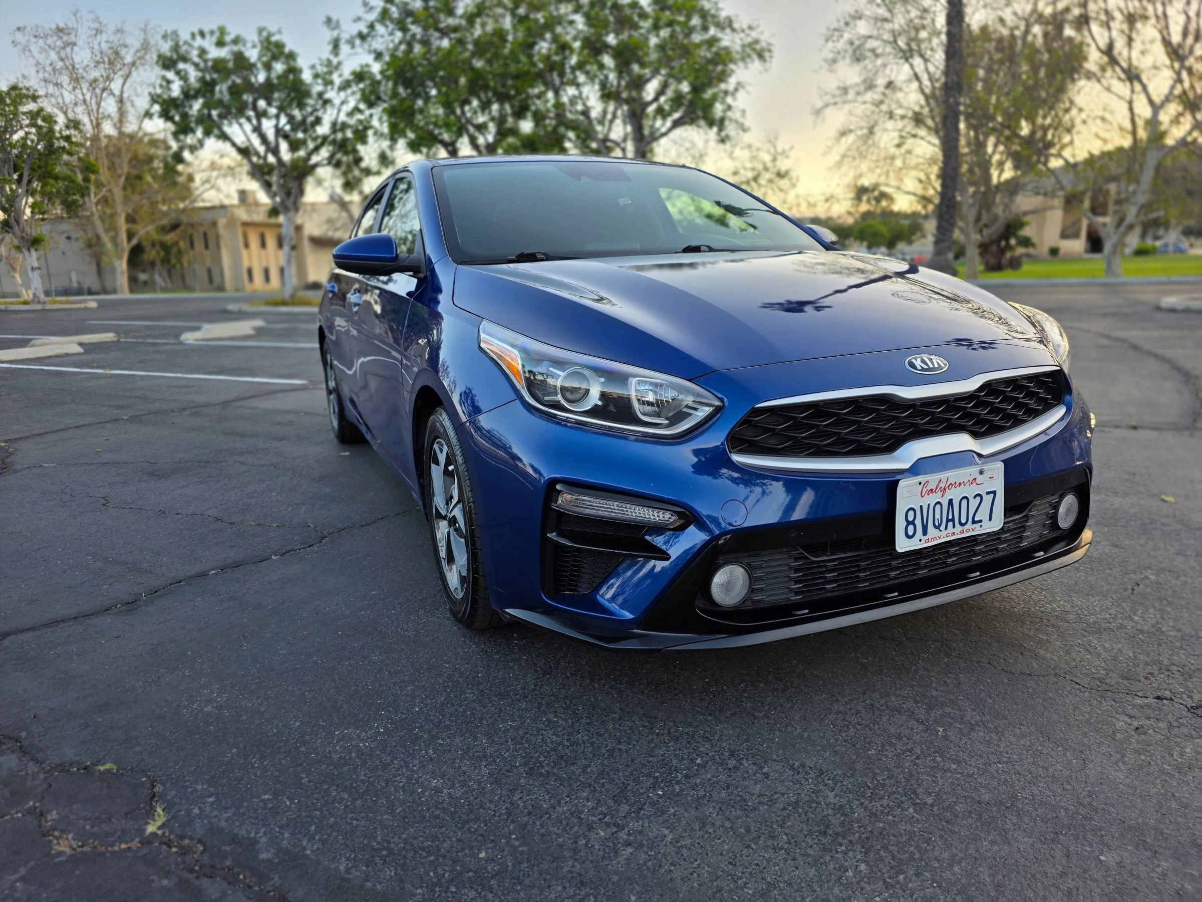 Used 2021 Kia Forte LXS FWD image 2