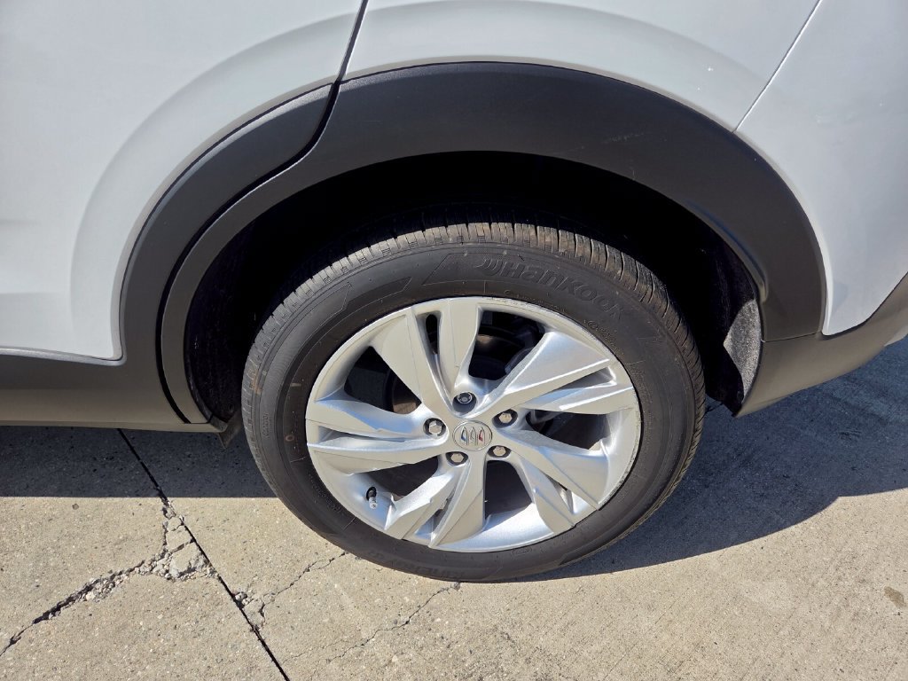 Used 2025 Buick Encore GX Preferred FWD image 25