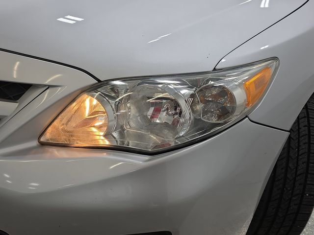 Used 2012 Toyota Corolla LE FWD image 26