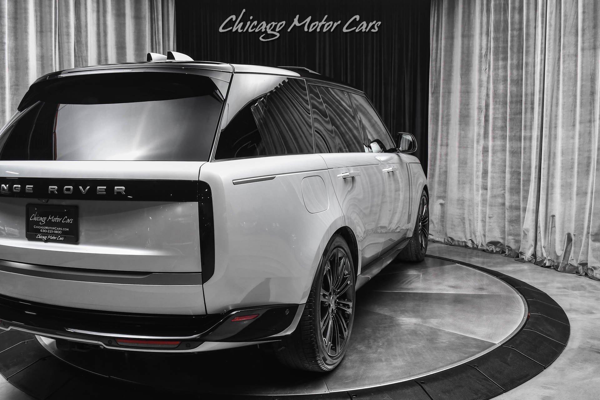 Used 2024 Land Rover Range Rover SE image 48