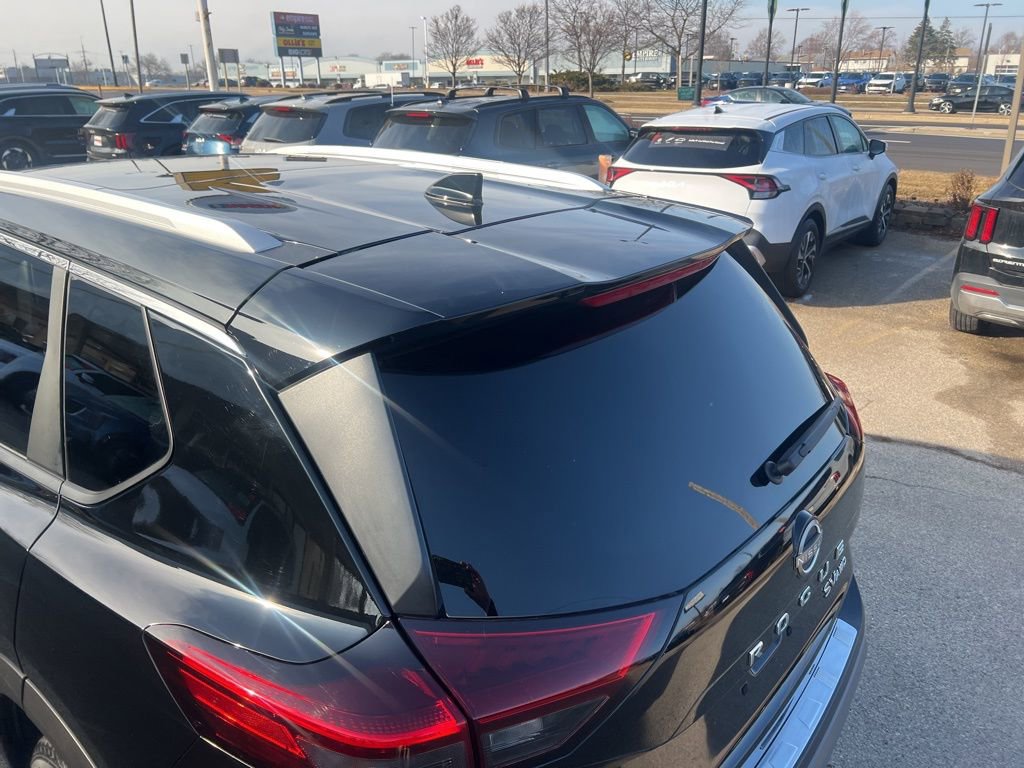 Certified 2023 Nissan Rogue SV w/ SV Premium B Package image 36