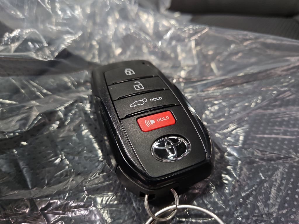 New 2026 Toyota Grand Highlander Platinum image 31