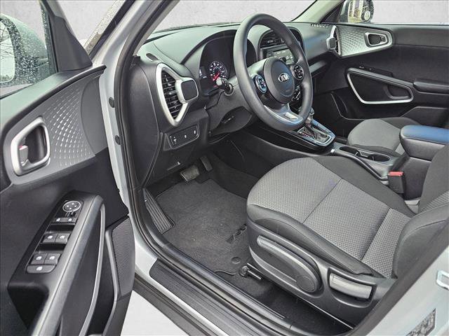 Used 2020 Kia Soul LX image 19