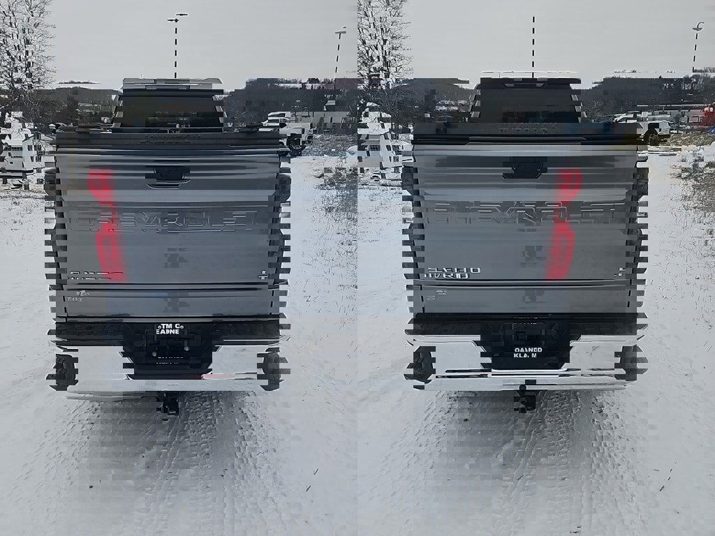 Used 2021 Chevrolet Silverado 1500 LT w/ Bed Protection Package image 4