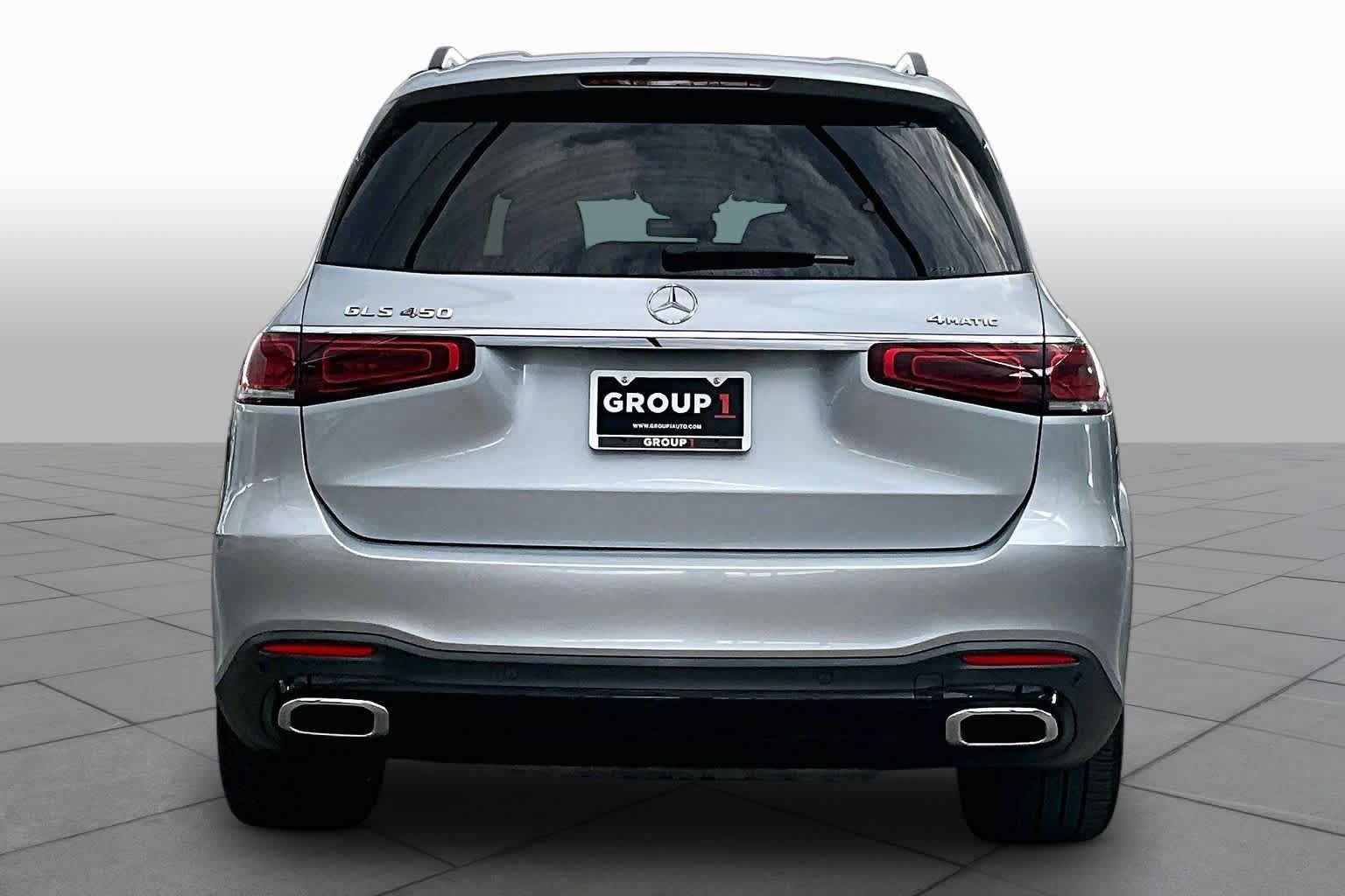 Used 2022 Mercedes-Benz GLS 450 4MATIC w/ AMG Line Exterior image 5