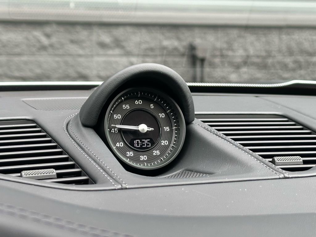 Certified 2026 Porsche 911 Targa 4 GTS image 33