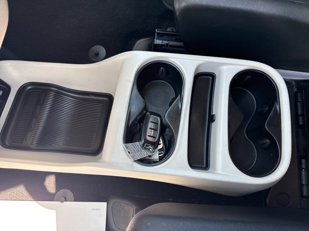 Used 2017 Chrysler Pacifica Touring FWD image 26