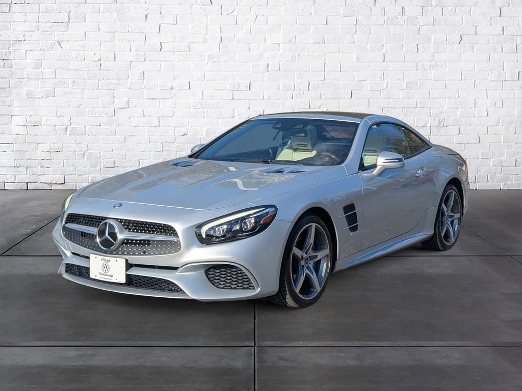 Used 2017 Mercedes-Benz SL 550 image 4
