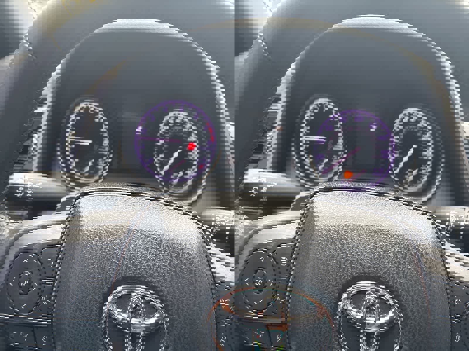 Used 2022 Toyota Camry SE FWD image 12