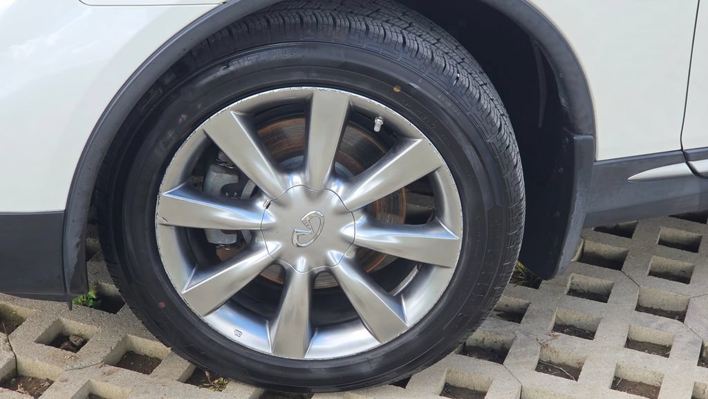 Used 2017 INFINITI QX50 AWD w/ Premium Package image 10