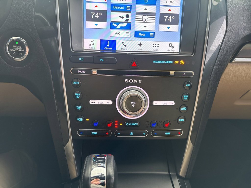 Used 2017 Ford Explorer Limited image 13