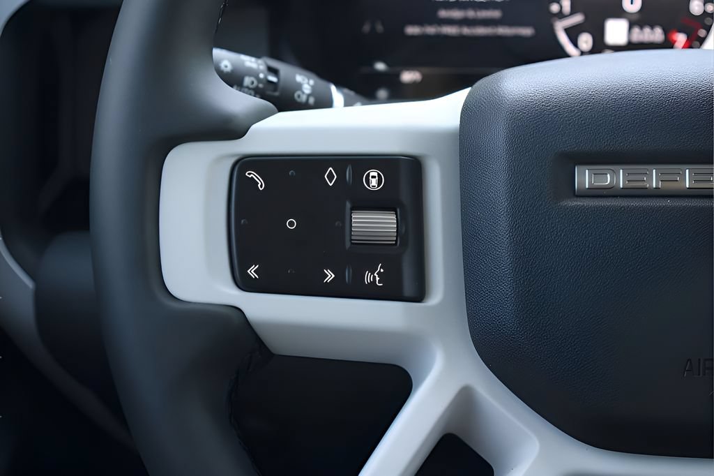 New 2026 Land Rover Defender 110 X-Dynamic SE AWD/4WD image 21