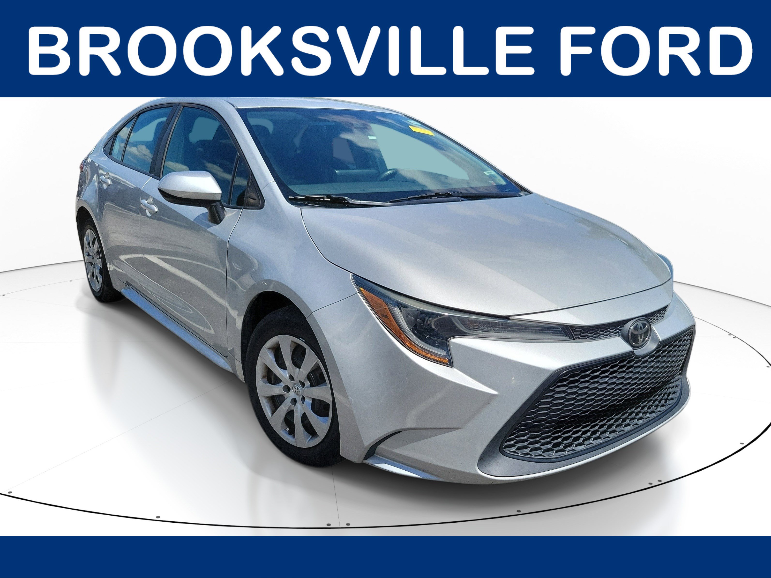 Used 2022 Toyota Corolla LE FWD image 1