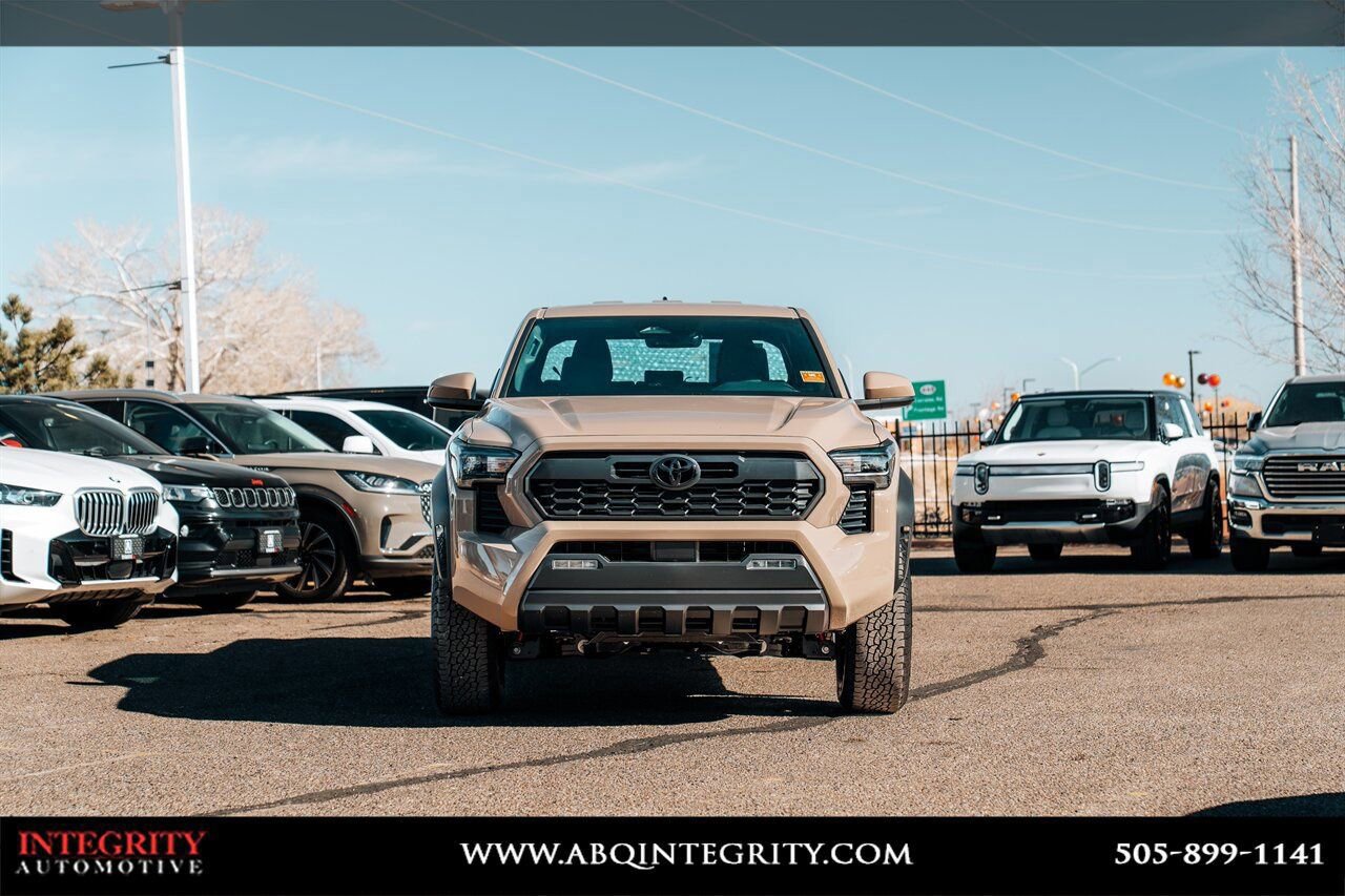 Used 2026 Toyota Tacoma TRD Off-Road image 2