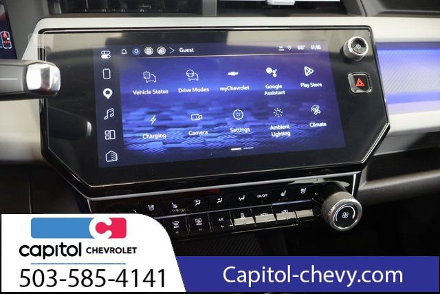Used 2027 Chevrolet Bolt RS FWD image 19