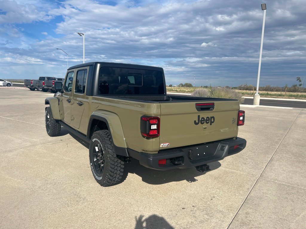 New 2027 Jeep Gladiator Sport AWD/4WD image 3
