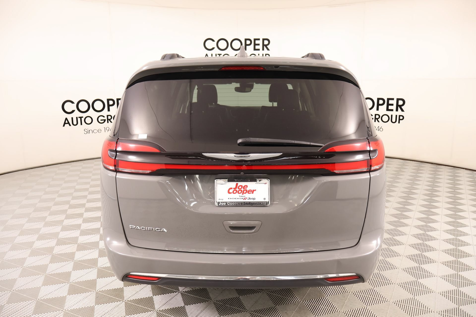 Used 2022 Chrysler Pacifica Touring-L FWD image 21