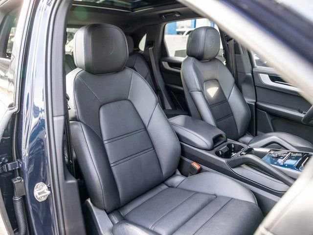Certified 2025 Porsche Cayenne S AWD/4WD image 47
