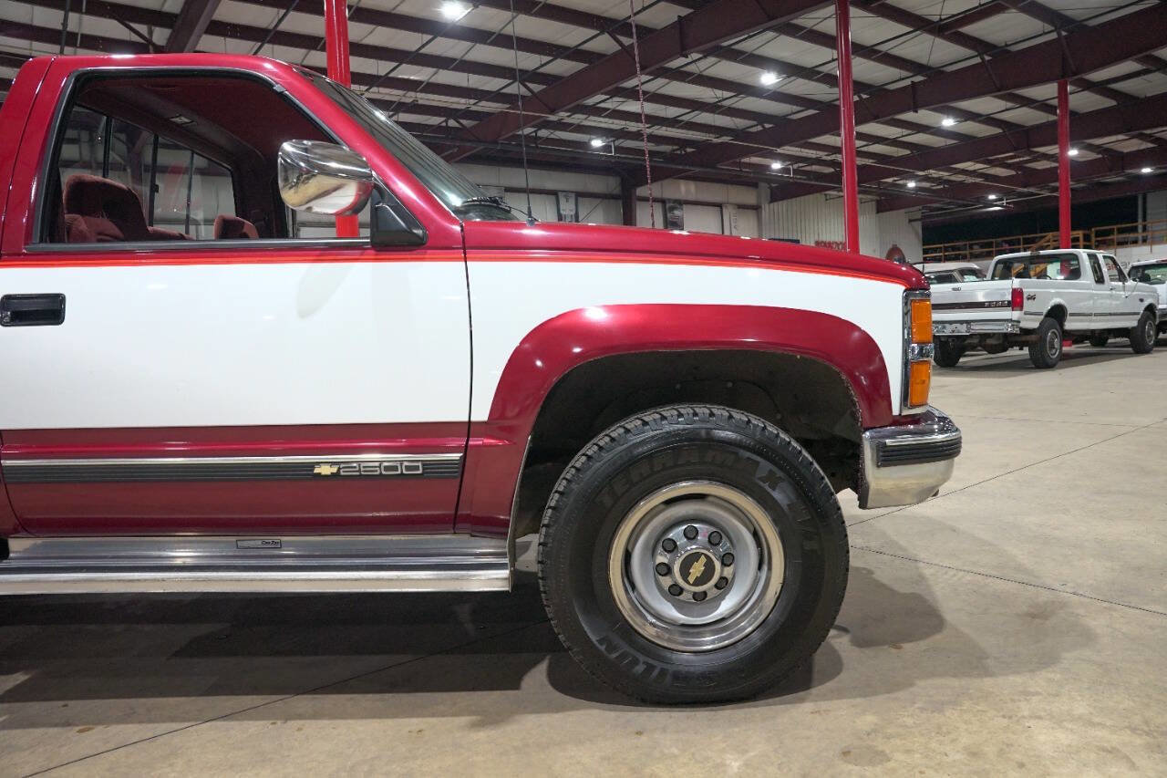 Used 1992 Chevrolet Silverado 2500 4x4 Regular Cab image 11