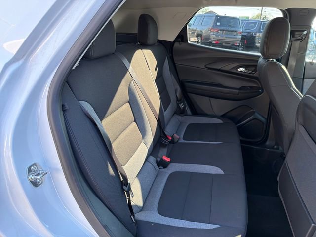 Used 2025 Chevrolet TrailBlazer LT AWD/4WD image 27