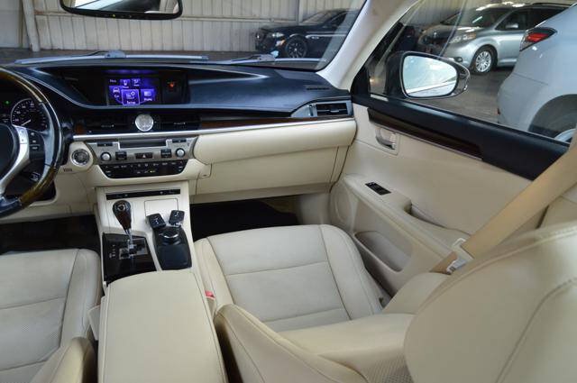 Used 2014 Lexus ES 350 w/ Premium Package FWD image 49