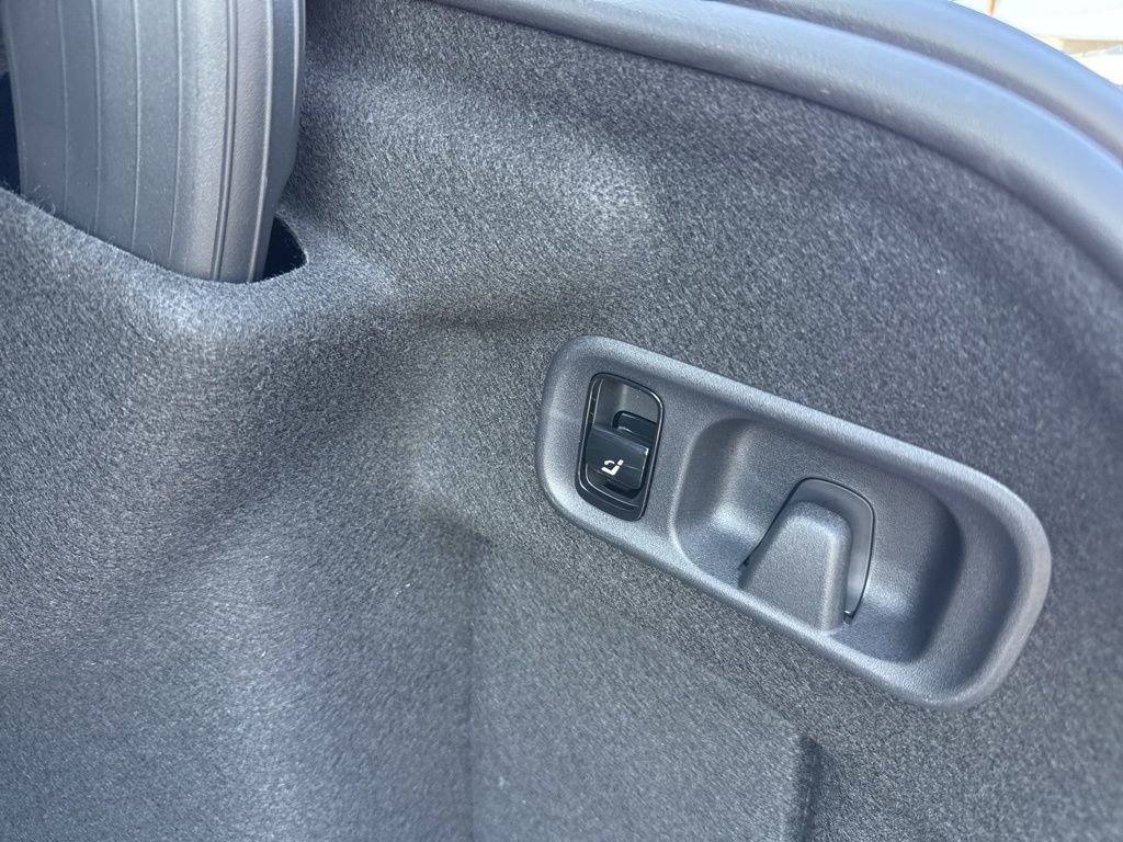 New 2025 Mercedes-Benz C 300 4MATIC Sedan image 27