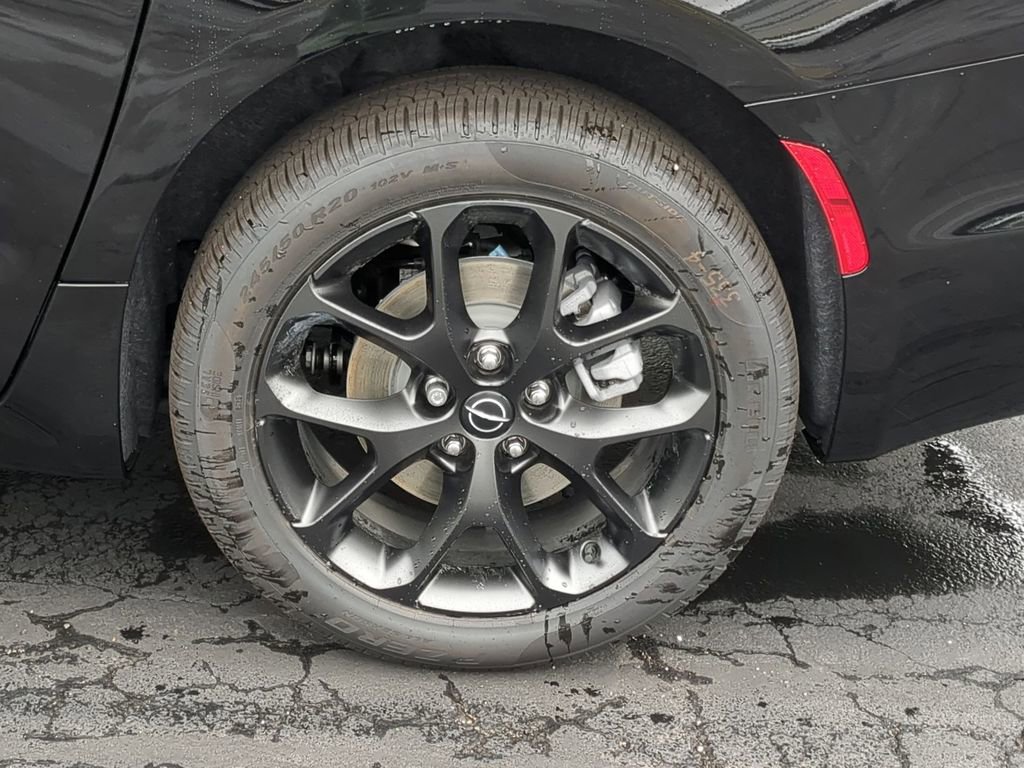 New 2026 Chrysler Pacifica Limited w/ S Appearance Package image 10