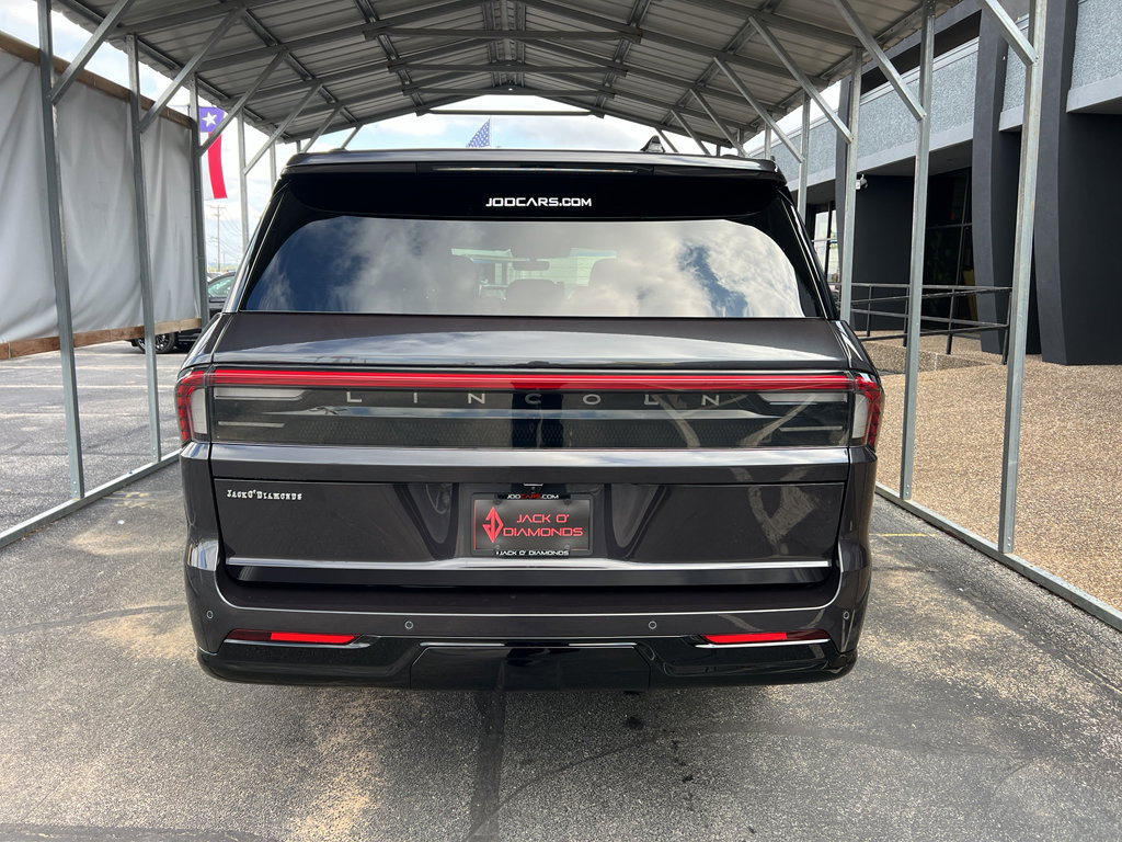 New 2025 Lincoln Navigator L Reserve w/ Jet Appearance Package image 5