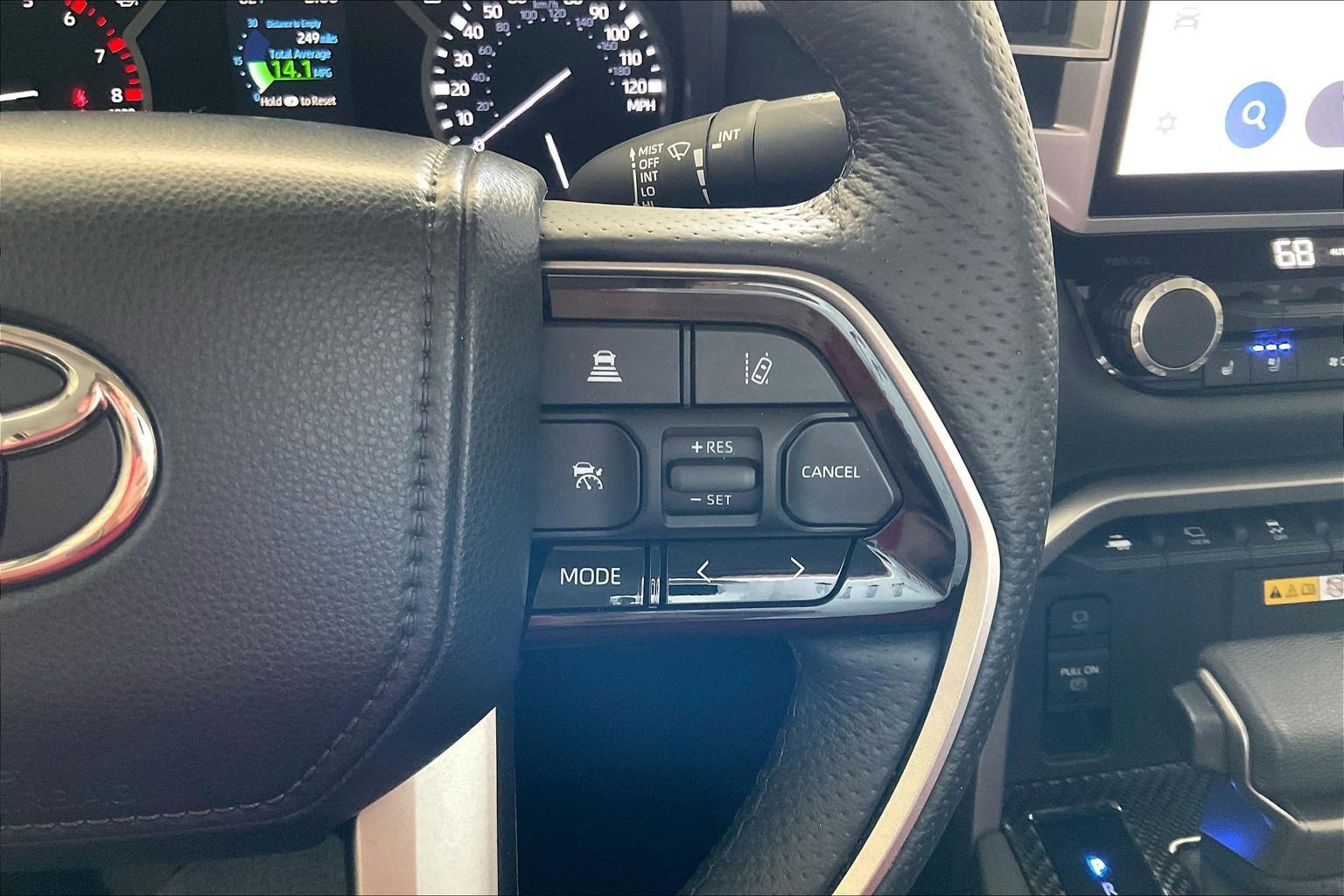 Used 2023 Toyota Tundra Limited AWD/4WD image 11