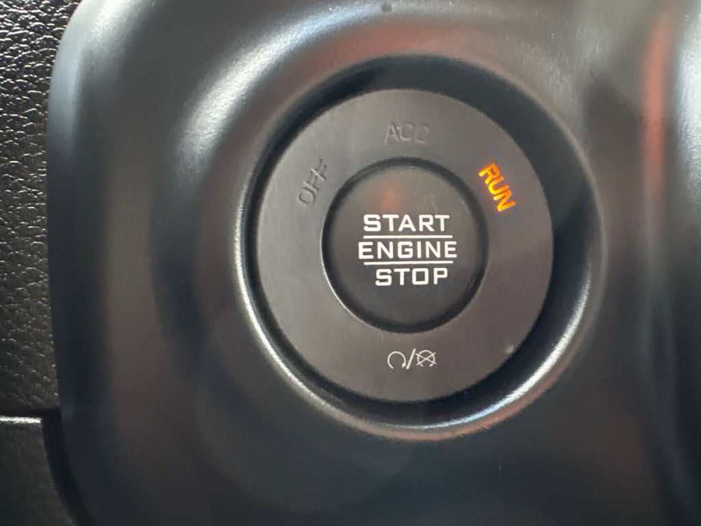 Used 2022 Jeep Gladiator Sport image 20