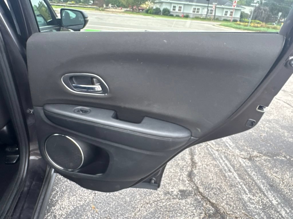 Used 2016 Honda HR-V EX image 35