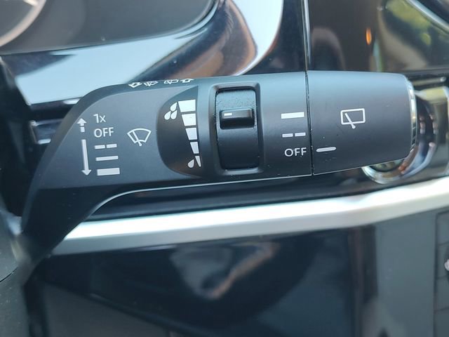 Used 2025 Nissan Pathfinder SL image 21