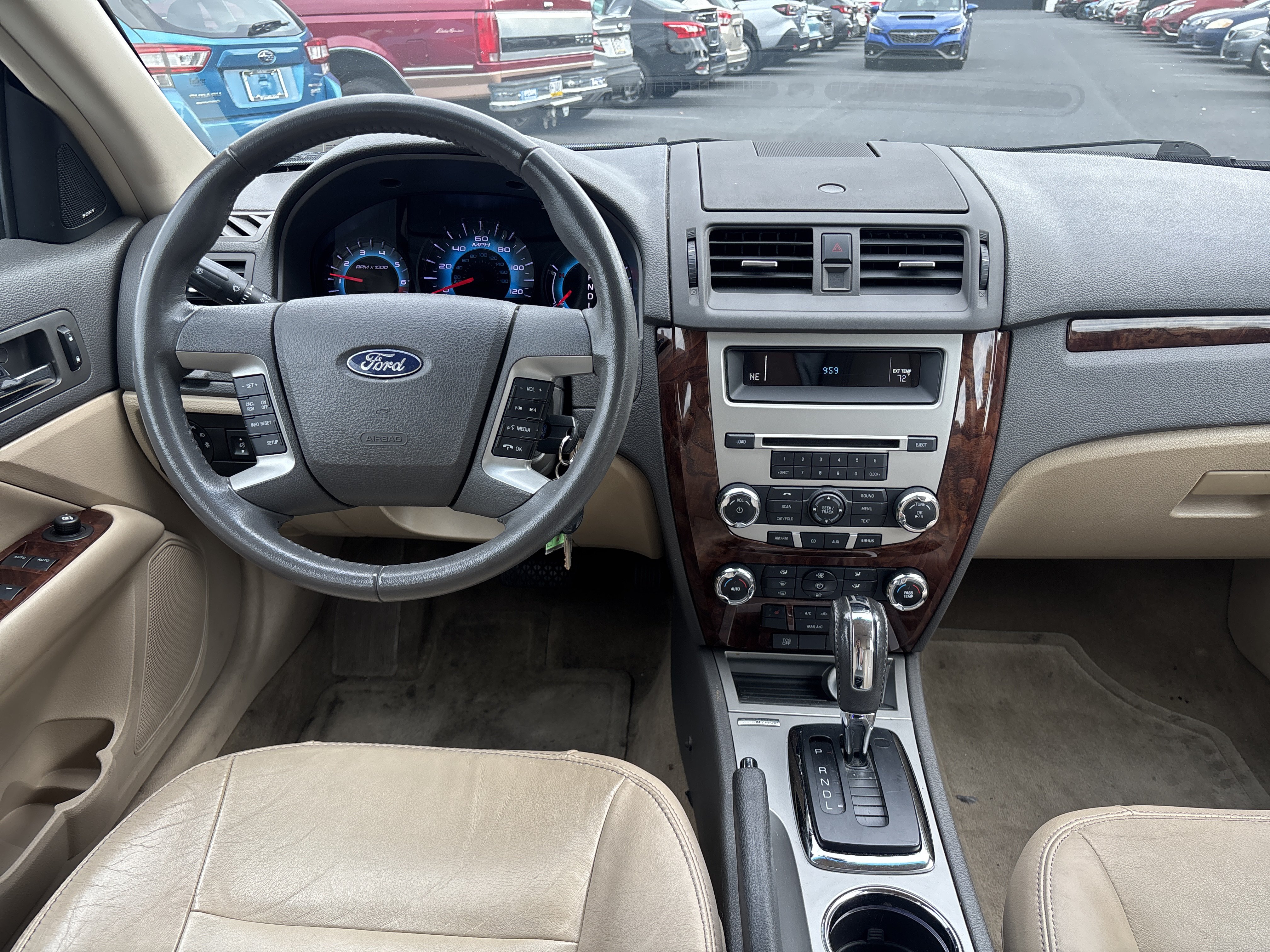 Used 2012 Ford Fusion SEL FWD image 2