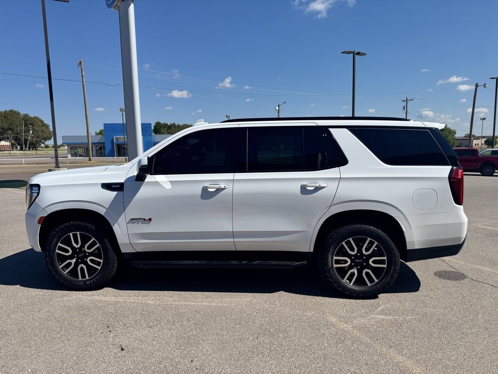 Used 2024 GMC Yukon AT4 w/ Technology Package image 12