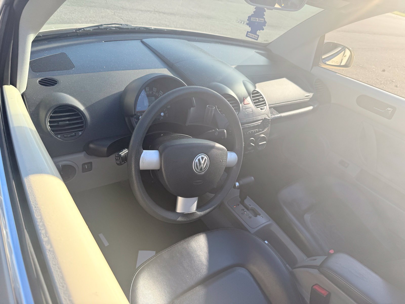 Used 2005 Volkswagen Beetle GLS FWD image 15